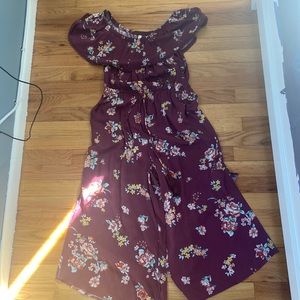 Great jumpsuit for summer very light weight.